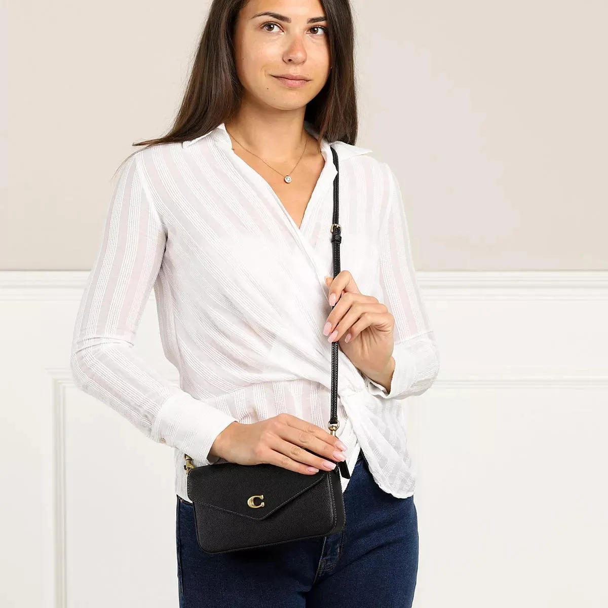   Coach  Crossgrain Leather Wyn Crossbody Black  Messenger Bag 