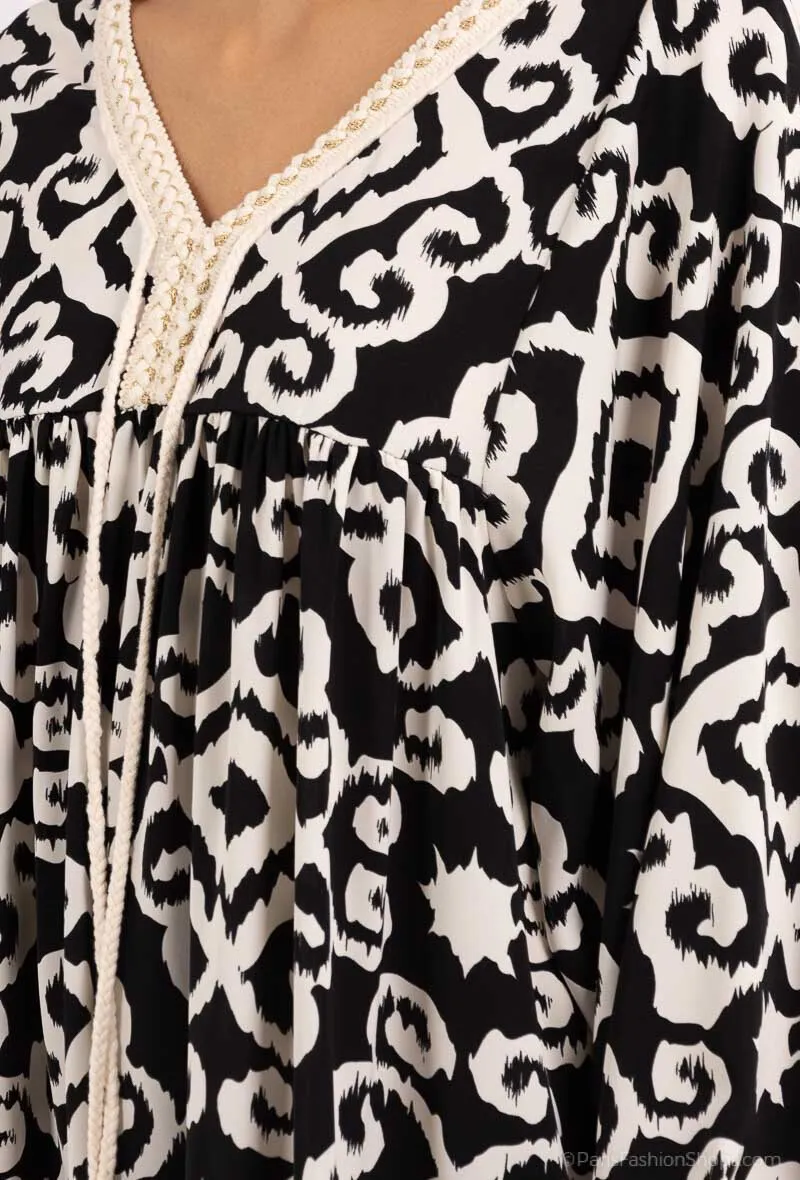 Langes bedrucktes Kleid mit Kordelzug